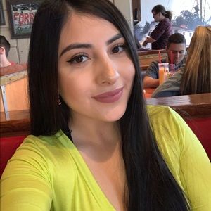 Meet your Posher, Jasmine